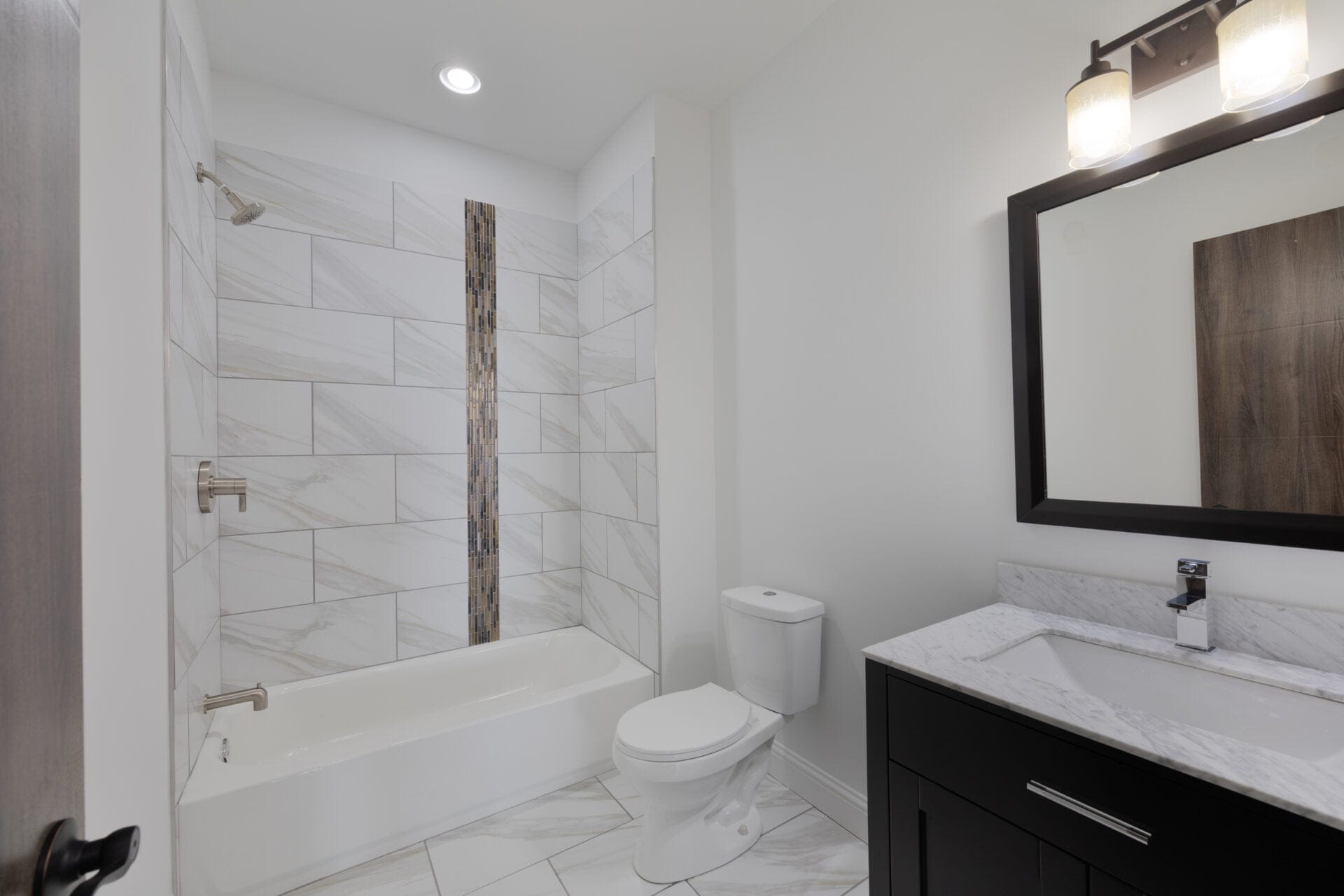 6311 N Park ave (22 of 36)